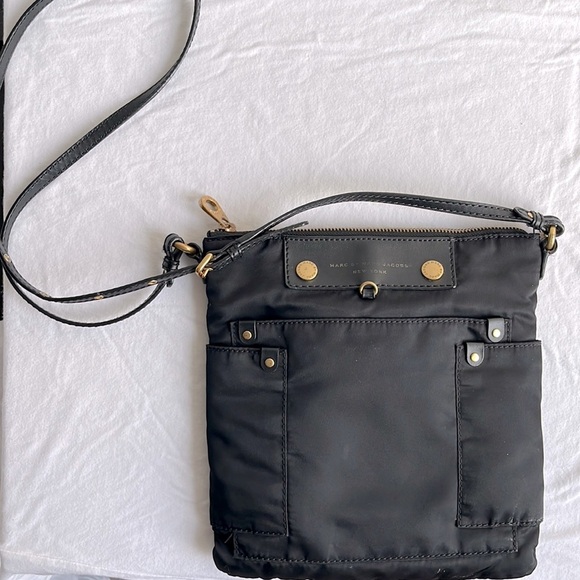 Marc by Marc Jacobs black nylon crossbody bag with gold toned hardware - Picture 1 of 8